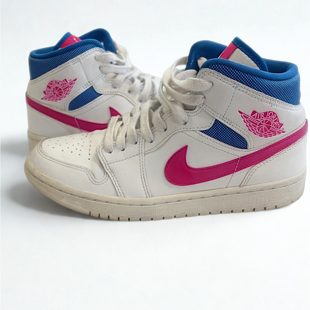 Women’s Nike Air Jordan Retro 1 Mid Hot Red, White and Blue